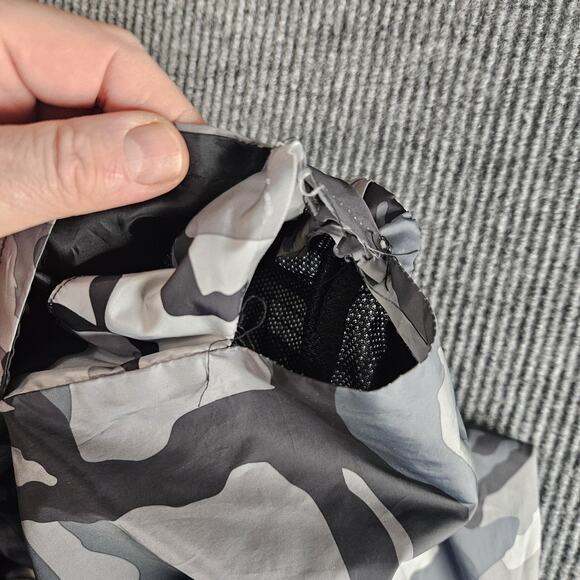 Jordan Jacket Boys Medium 10-12 Gray Camo Hooded Windbreaker Jumpman Nike - Picture 8 of 14